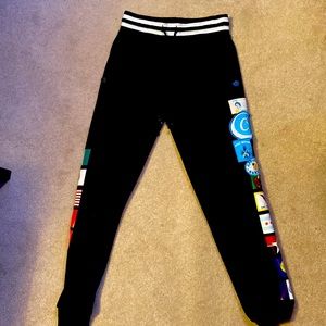 Small size, brand new, barely worn exclusive cookie pants, limited edition.